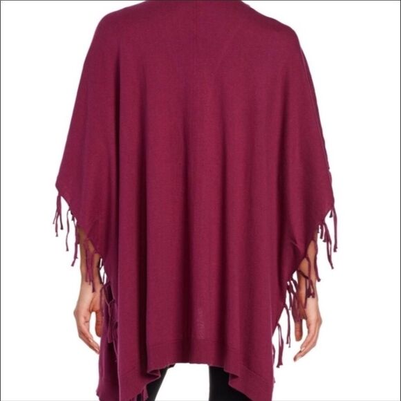 NEW Burgundy Red Open Front Pockets Knit Fringe Poncho - Picture 2 of 4